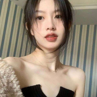 “在我有限的青春里 我在肆无忌惮的想你 ”